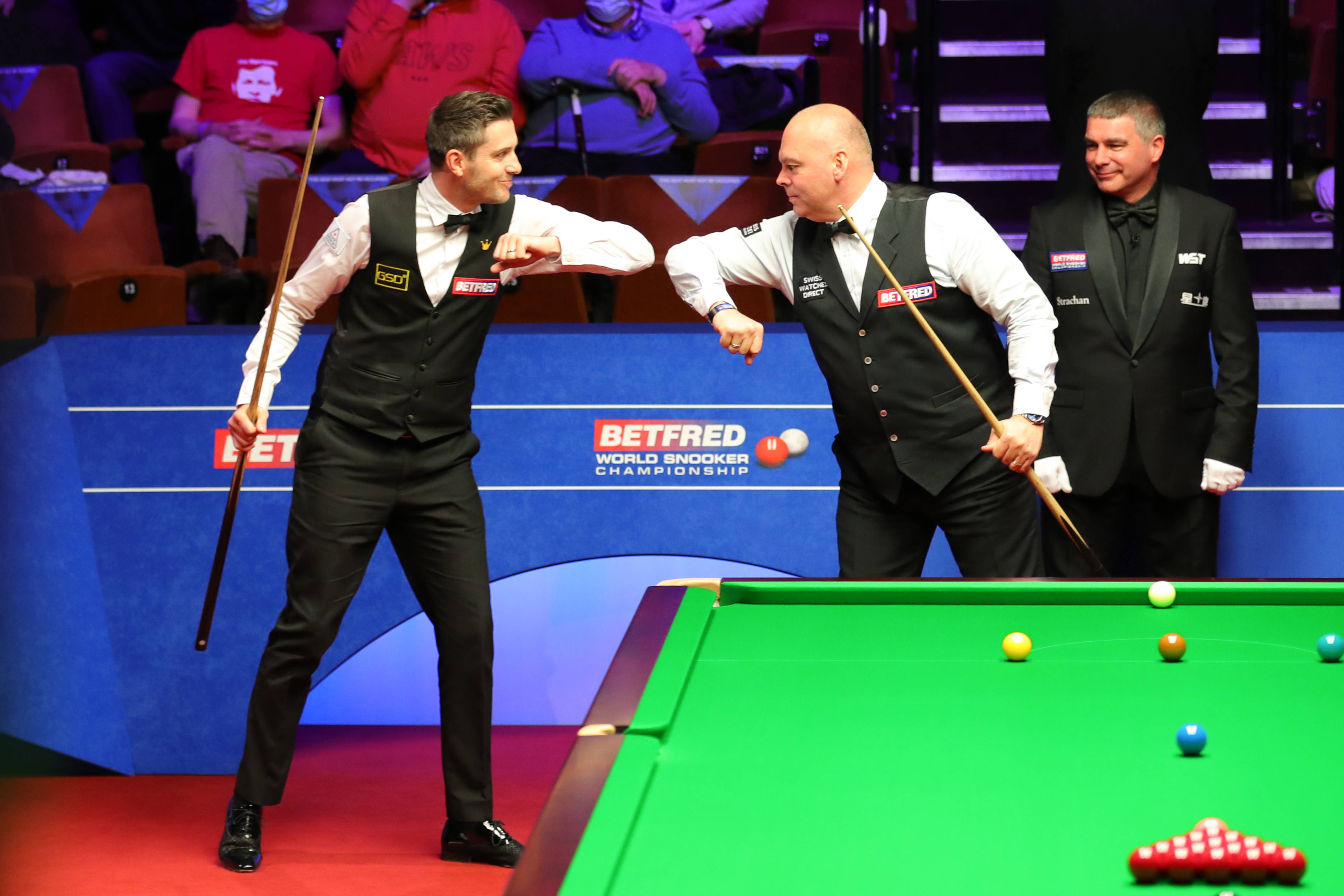 手递手后的 手递手后的